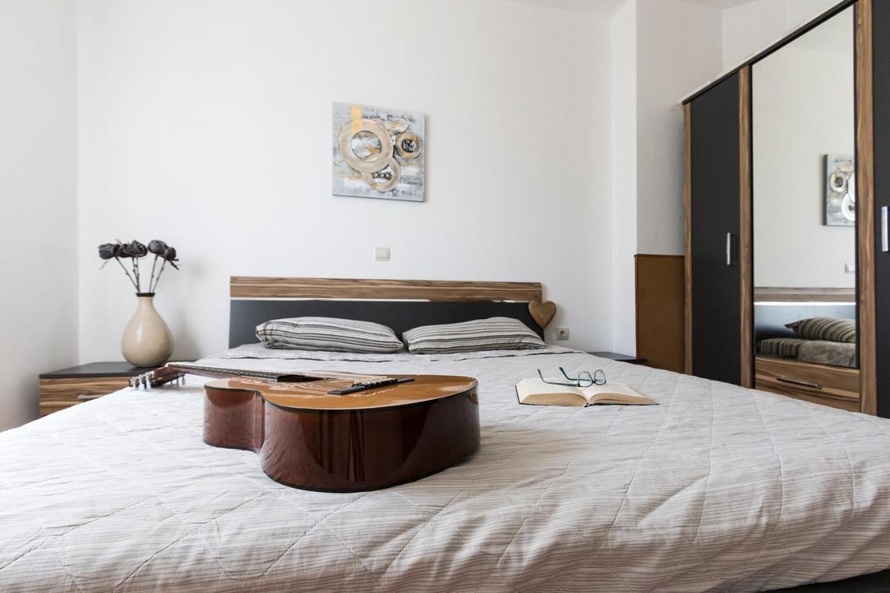 Apartment Carmen Pula Exterior photo